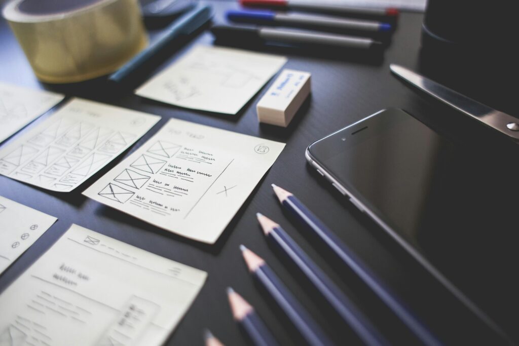 Ferramentas de UX Design que todo designer deve dominar para pesquisar, prototipar, testar e analisar, acelerando entregas e elevando a experiência.