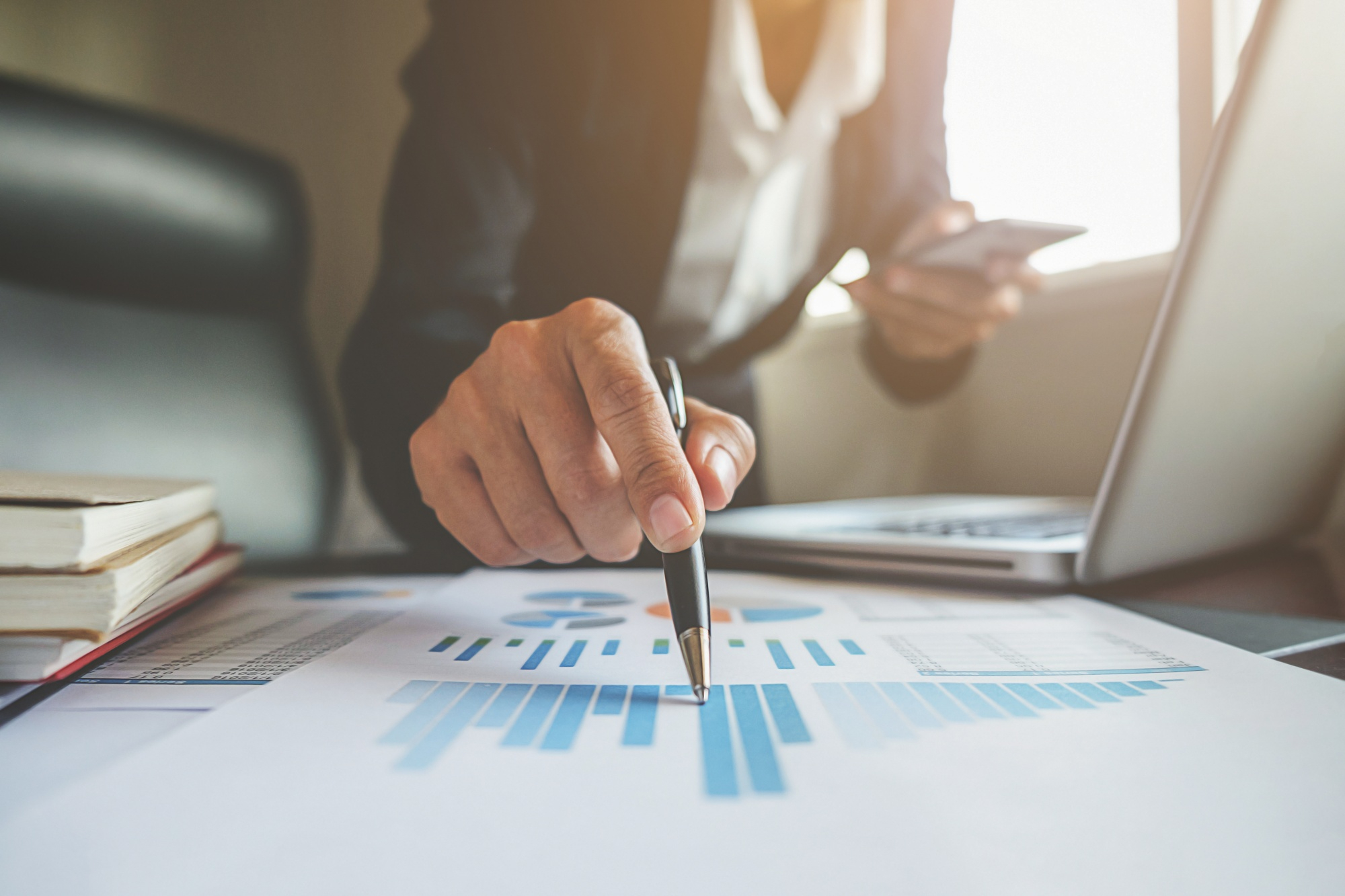 ROI em Produtos Digitais e Eficiência de Capital
